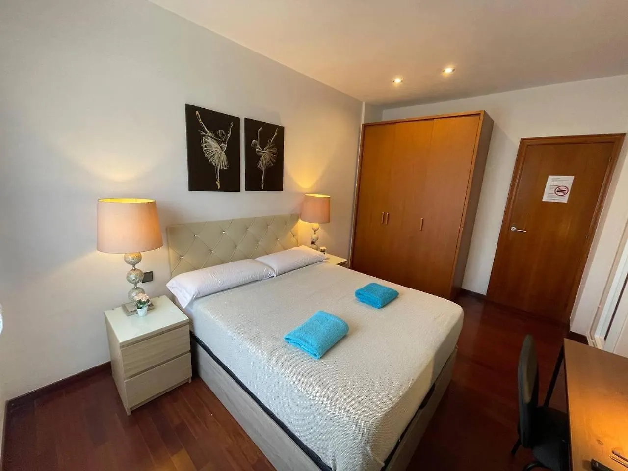 Bed & Breakfast Par Rooms Barcelona Spain