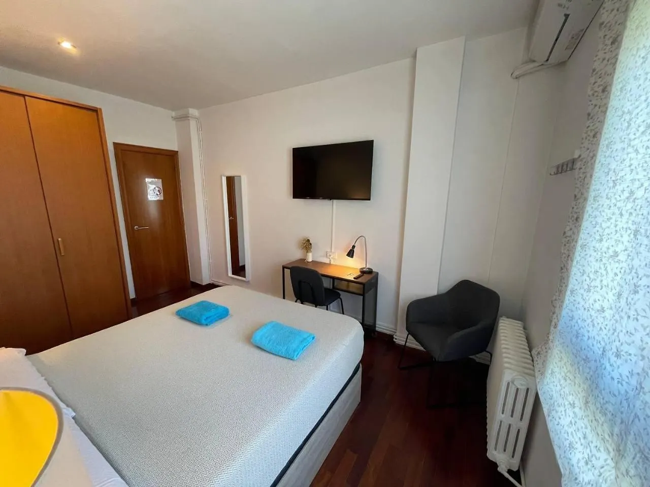 Par Rooms Barcelona Bed & Breakfast